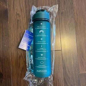 Popsugar 32oz Motivational Water Bottle